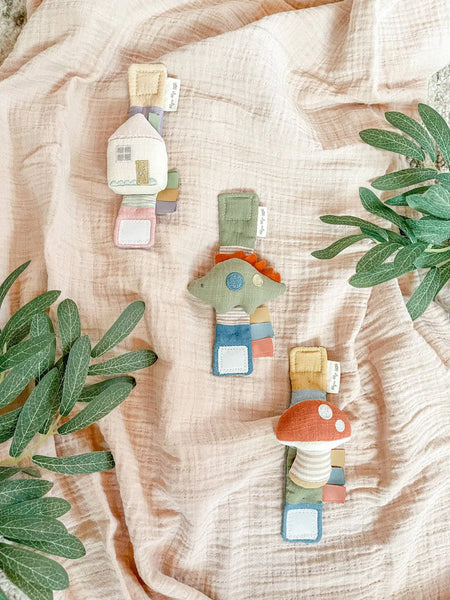 Itzy Ritzy Itzy Bitzy Wrist Rattle