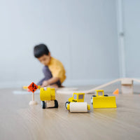 *NEW* Plan Toys Road Construction Set