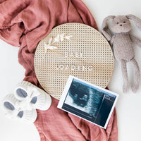 Pearhead Wooden Circle Peg Letterboard